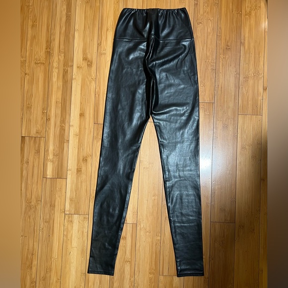 Aritzia Wilfred Free Daria Black Faux Leather Pants Size S - Picture 5 of 14